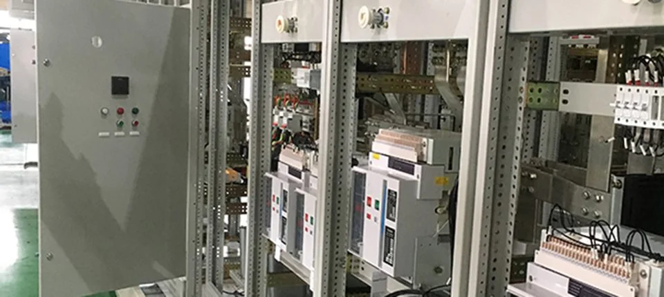 Power distribution boxes