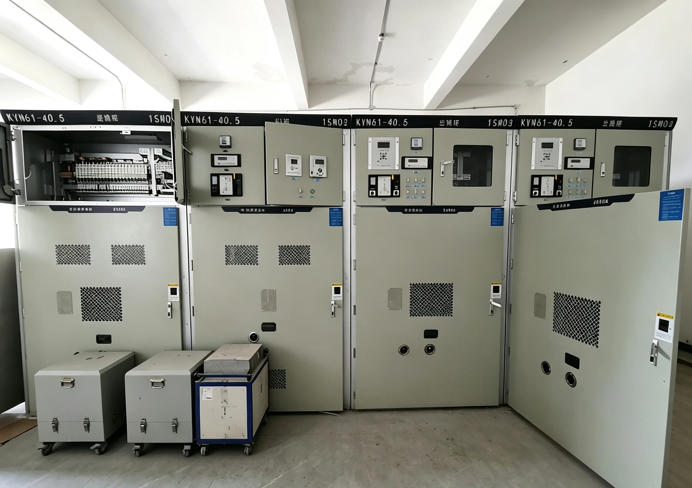 KYN61-40.5 高压户内金属移开式开关设备 展示图 2